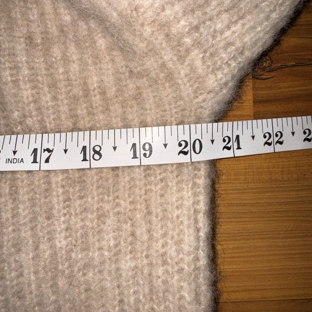 Soft Cashmere Llama Mohair Blend Turtleneck Sweater XS Fuzzy Ribbed Neutral Cozy - Picture 6 of 8
